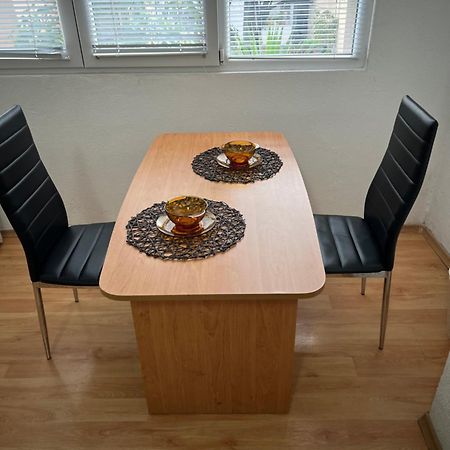 סנדנסקי Мини Студио Рози מראה חיצוני תמונה